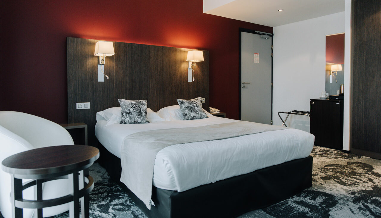 chambre--hotel-spa-victor-hugo-besancon-1920x1100-confort-3