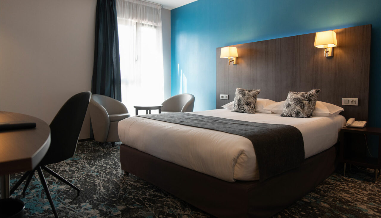 chambre--hotel-spa-victor-hugo-besancon-1920x1100-preminum-2
